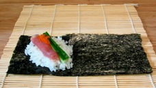 Preperation of temaki (step 2) Preperation of temaki (step 2)